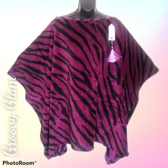 GROOVY GLAM Handmade Classic Poncho Purple Stripes Plush